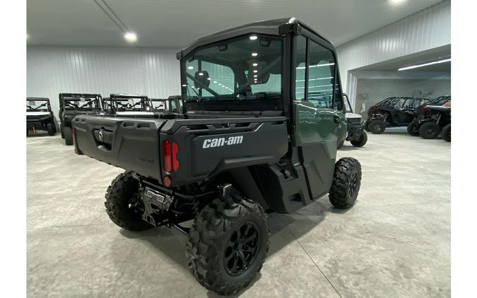 2024 Can-Am Defender DPS CAB HD9