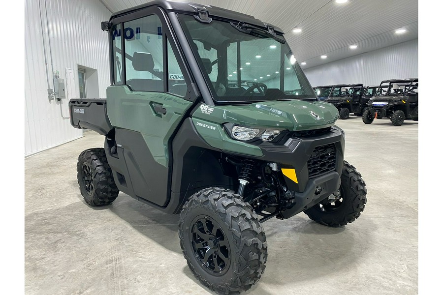 2024 Can-Am Defender DPS CAB HD9