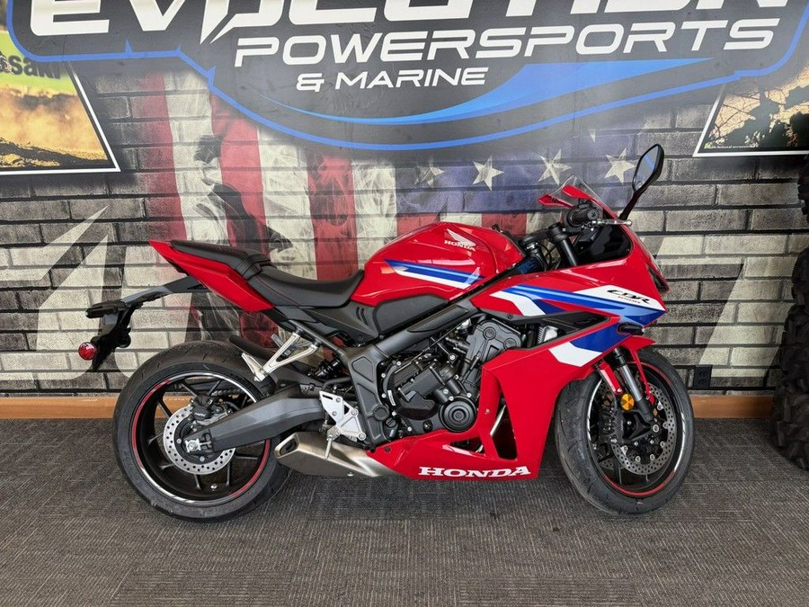 2026 Honda® CBR650R E-Clutch