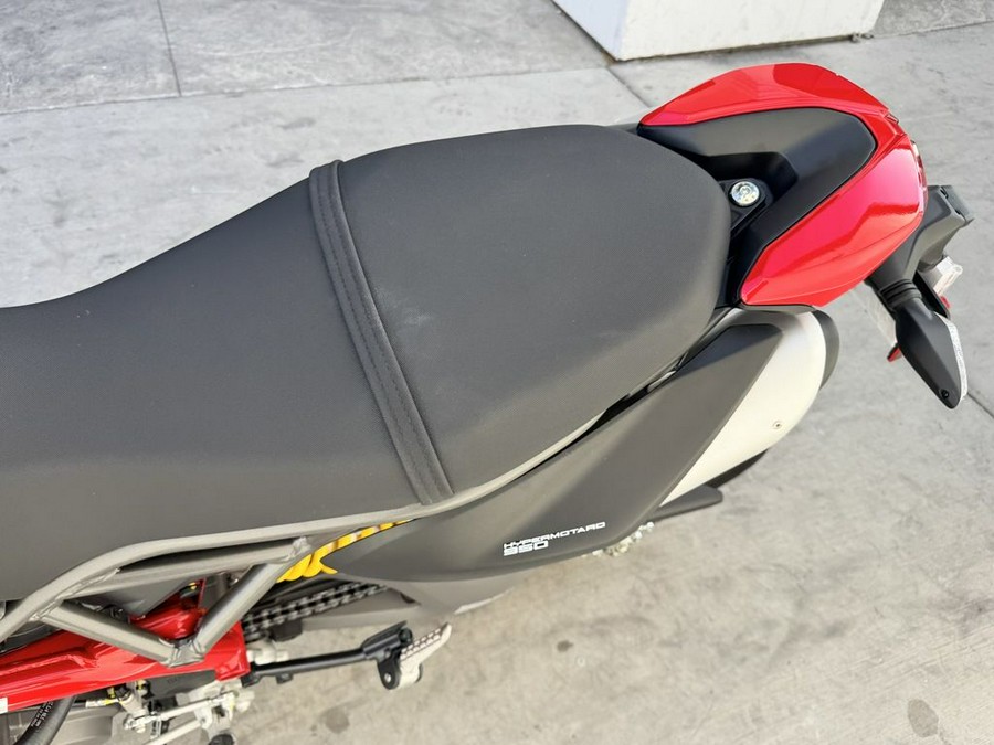 2025 Ducati Hypermotard 950 Ducati Red