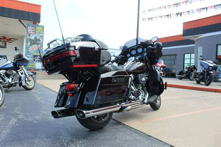 2010 Harley-Davidson CVO™ Ultra Classic® Electra Glide®