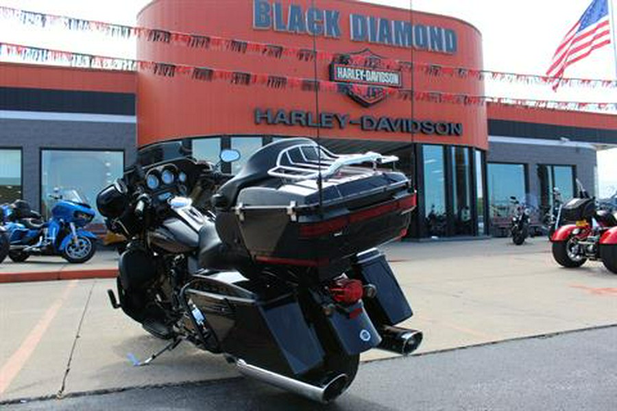 2010 Harley-Davidson CVO™ Ultra Classic® Electra Glide®