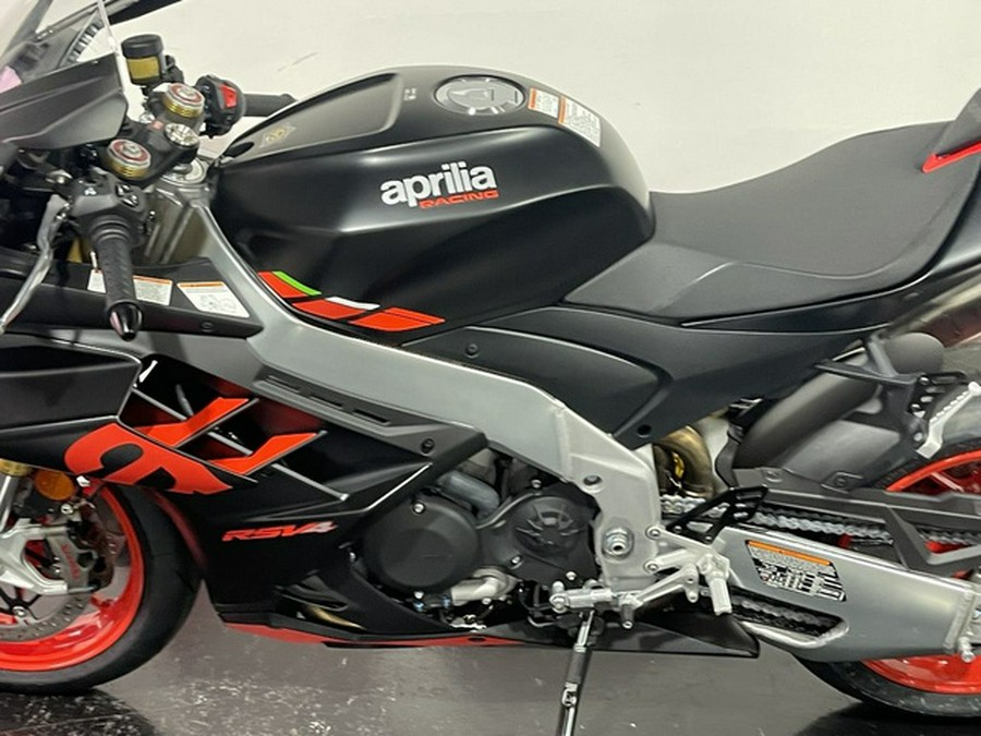 2024 Aprilia RSV4 1100