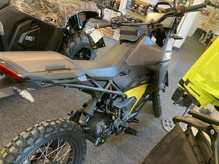 2025 Can-Am ORIGIN 2W