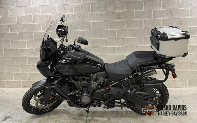2022 Harley-Davidson® RA1250S - Pan America™ 1250 Special