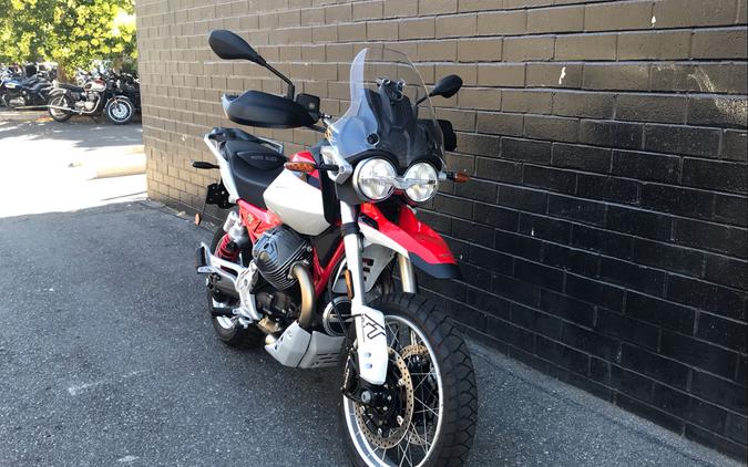 2025 Moto Guzzi V85 TT