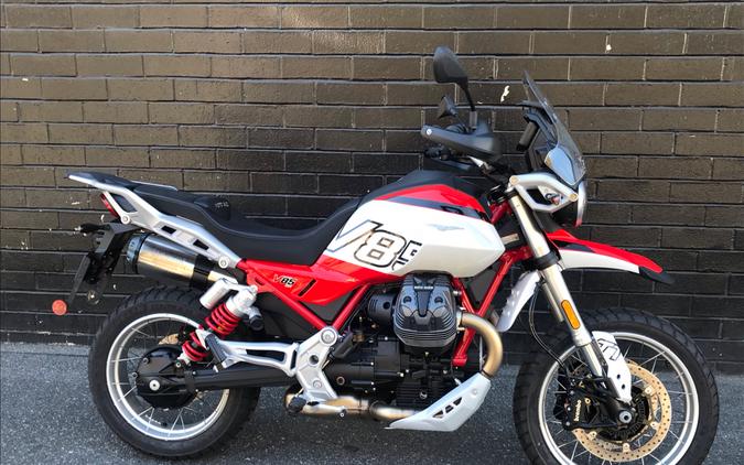 2025 Moto Guzzi V85 TT
