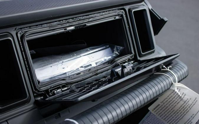 New 2026 CAN-AM DEFENDER MAX XT CAB HD11 WITH 1025 INCH TOUCHSCREEN