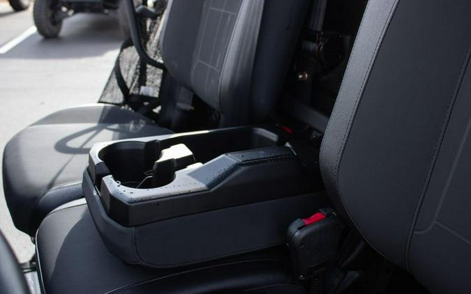 New 2026 CAN-AM DEFENDER MAX XT CAB HD11 WITH 1025 INCH TOUCHSCREEN