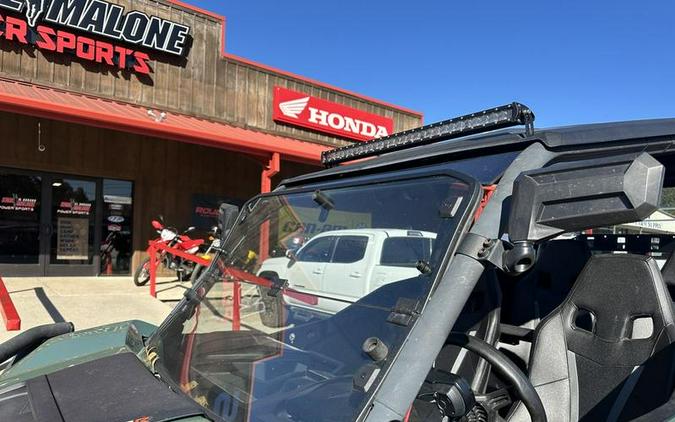 2023 Can-Am® Commander MAX DPS