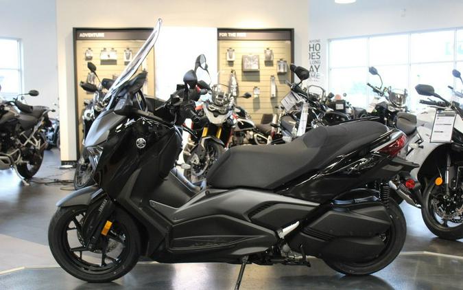 2026 Yamaha XMAX™ Base