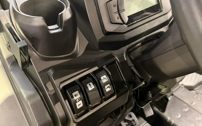 2026 Can-Am Defender PRO XT HD10