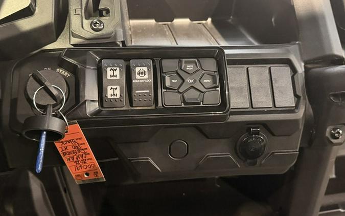 2026 Can-Am Defender PRO XT HD10