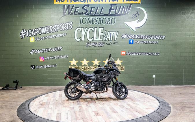 2023 BMW F 900 XR Triple Black