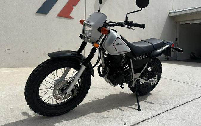 2027 Yamaha TW 200
