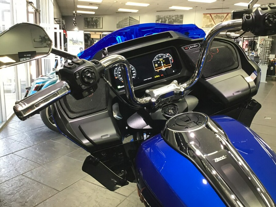 2025 Harley-Davidson Road Glide® Blue Burst
