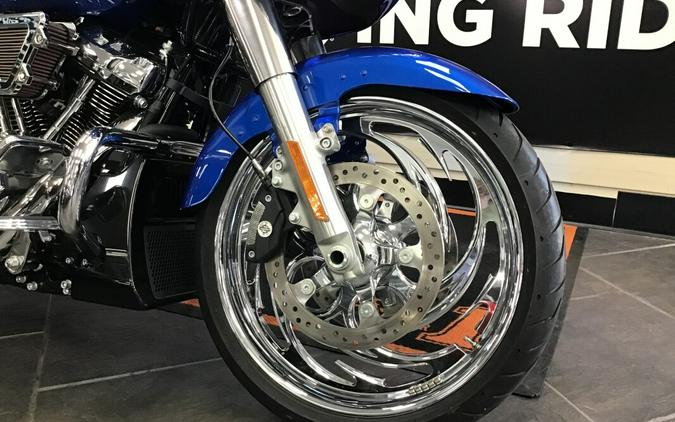 2025 Harley-Davidson Road Glide® Blue Burst