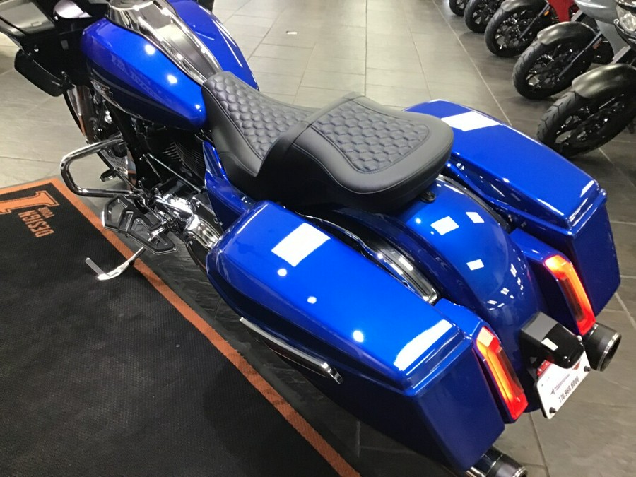 2025 Harley-Davidson Road Glide® Blue Burst