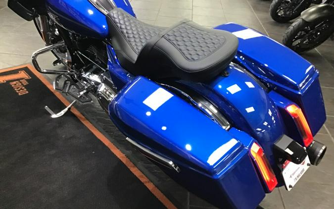 2025 Harley-Davidson Road Glide® Blue Burst