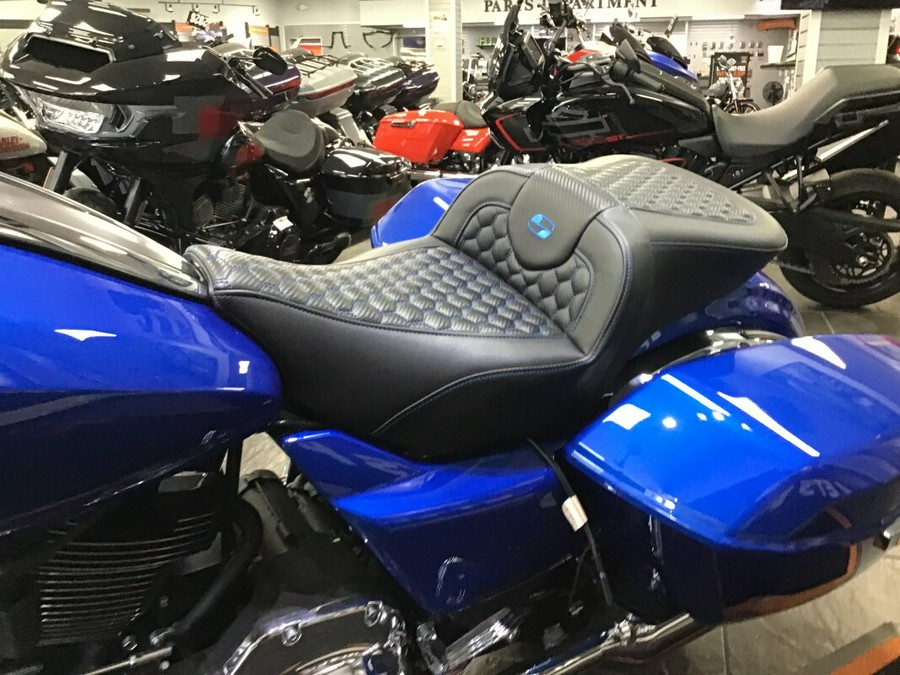 2025 Harley-Davidson Road Glide® Blue Burst