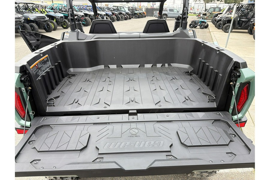 2026 Can-Am COMMANDER DPS 700