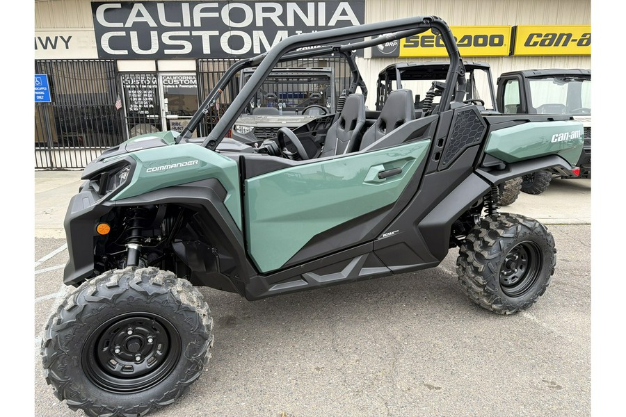 2026 Can-Am COMMANDER DPS 700