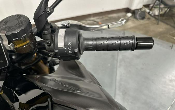2026 Kawasaki Z1100 SE ABS