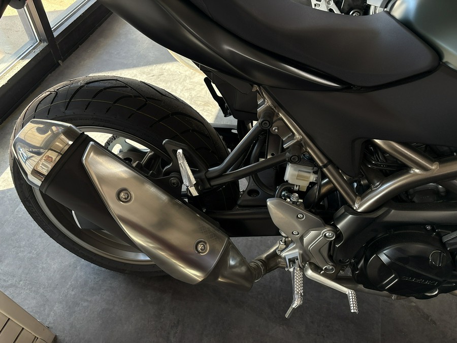 2025 Suzuki SV650 ABS