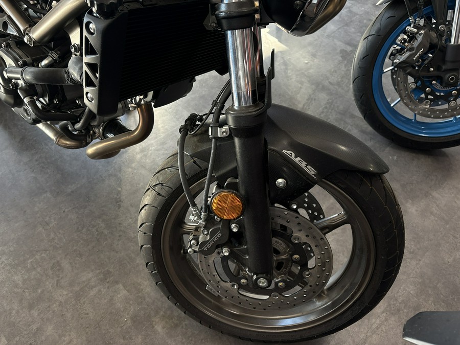2025 Suzuki SV650 ABS