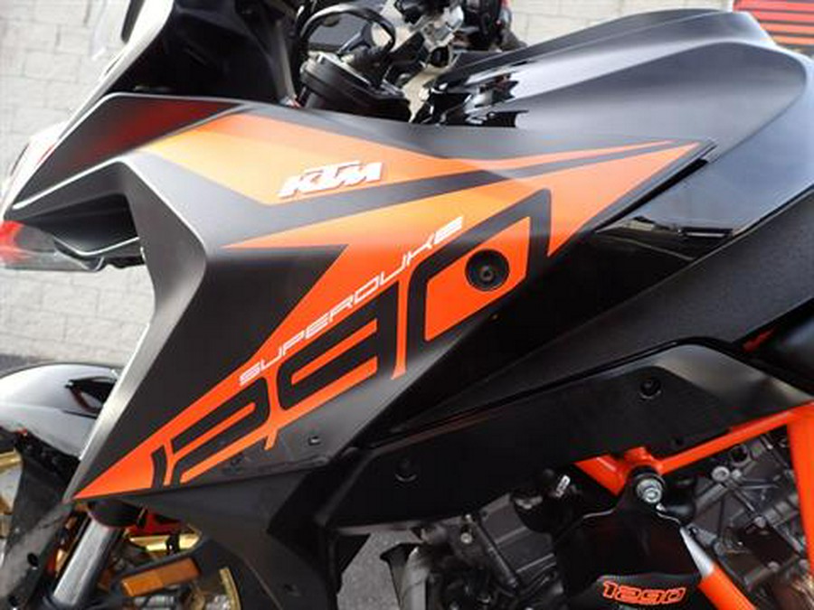 2020 KTM 1290 Super Duke GT