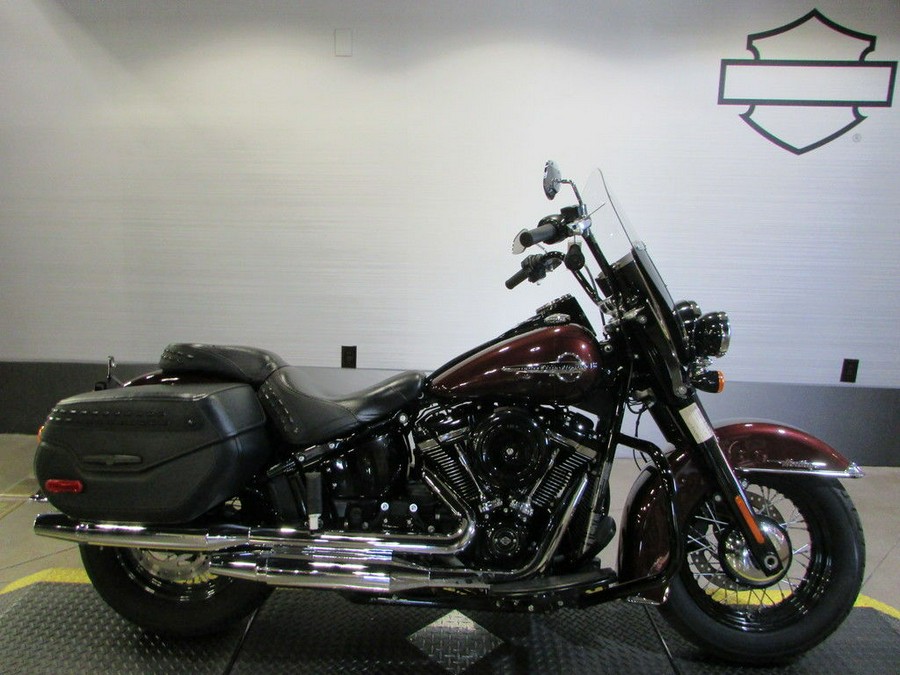 2018 Harley-Davidson® FLHC - Softail® Heritage Classic