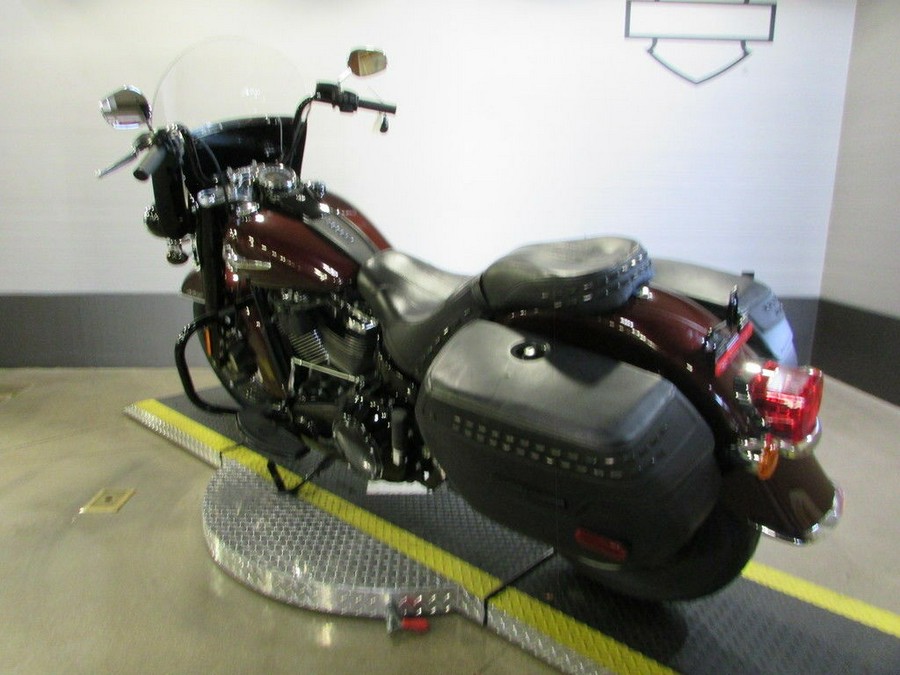 2018 Harley-Davidson® FLHC - Softail® Heritage Classic