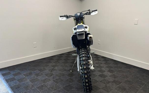 2025 Husqvarna Motorcycles TE 150