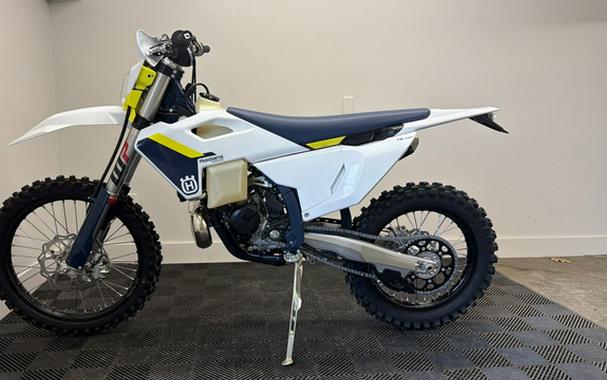 2025 Husqvarna Motorcycles TE 150