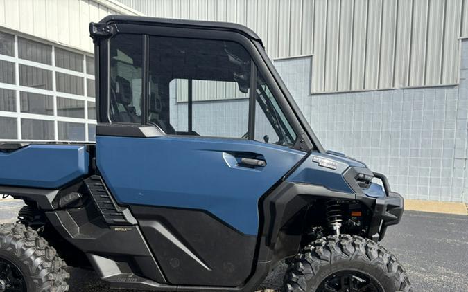 2026 Can-AM DEFENDER LTD HD11