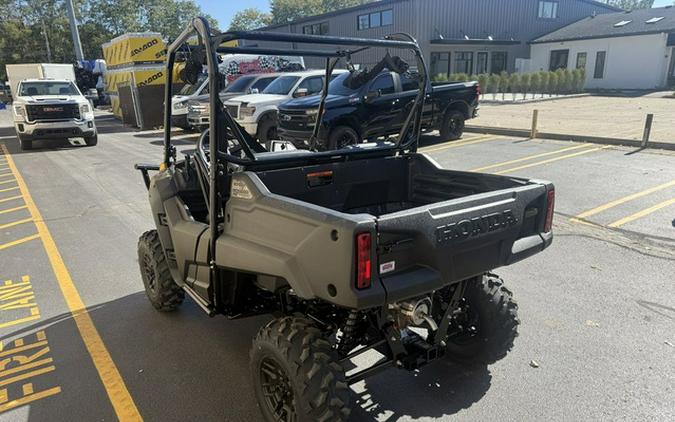 2027 Honda Pioneer 700 Forest