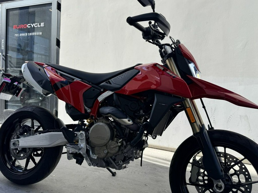 2026 Ducati Hypermotard 698 Mono Red