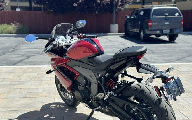 2025 Triumph Daytona 660 Carnival Red/Sapphire Black