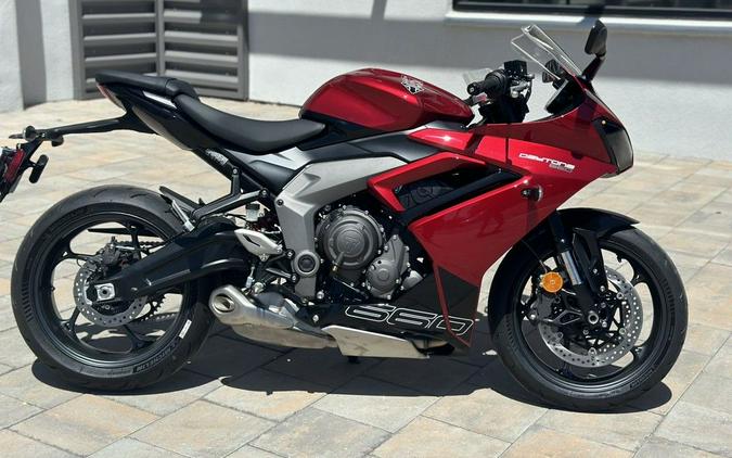 2025 Triumph Daytona 660 Carnival Red/Sapphire Black