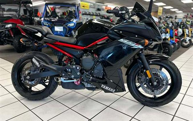 2016 Yamaha FZ6R