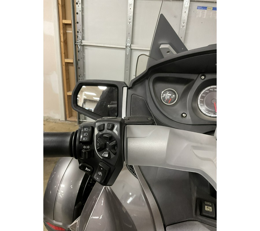 2011 Can-Am Spyder® RT-S SM5