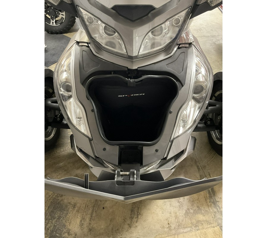2011 Can-Am Spyder® RT-S SM5