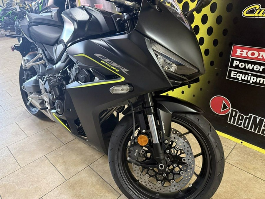 2026 Honda CBR650R E-Clutch