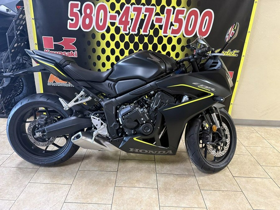 2026 Honda CBR650R E-Clutch