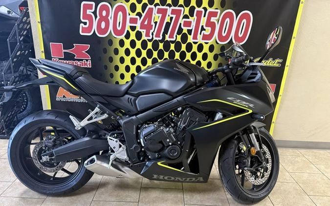 2026 Honda CBR650R E-Clutch