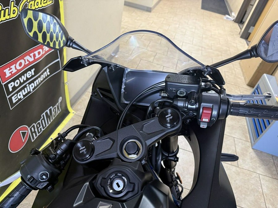 2026 Honda CBR650R E-Clutch