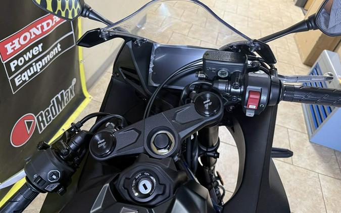 2026 Honda CBR650R E-Clutch