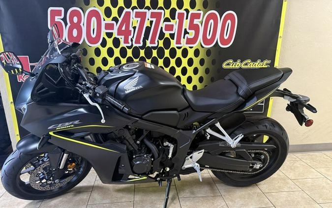 2026 Honda CBR650R E-Clutch