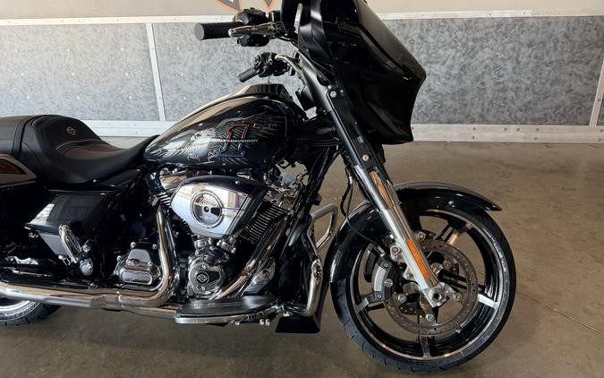 Harley-Davidson FLHX 2026