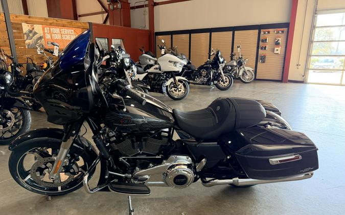 Harley-Davidson FLHX 2026